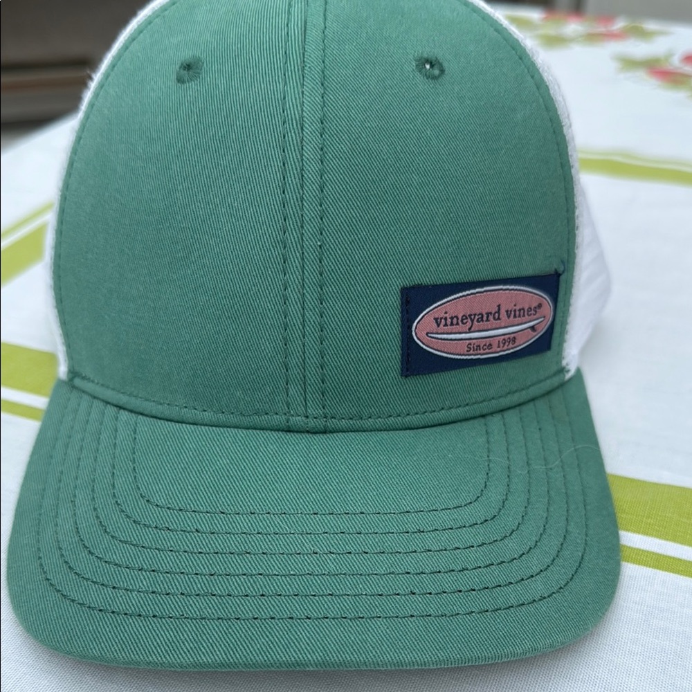 Vineyard Vines Green and White Cap